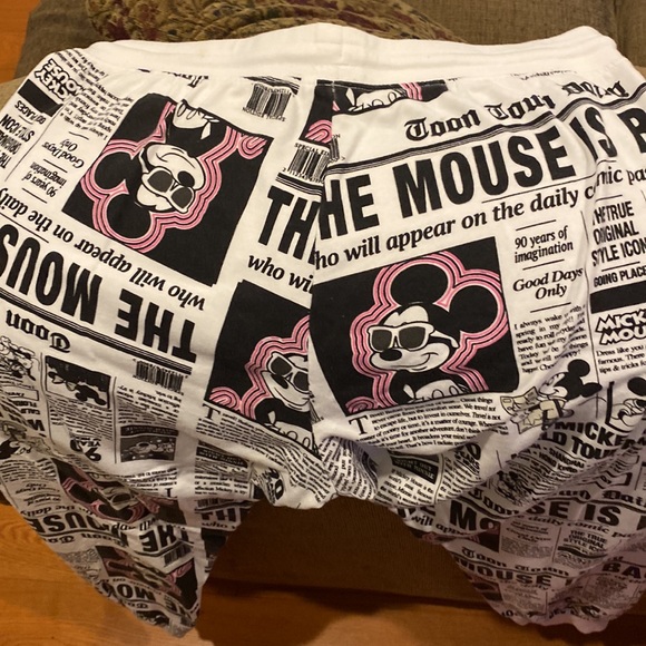 Super cute Mickey and Minnie Jammie pants! Like new! Size large. - Picture 7 of 7